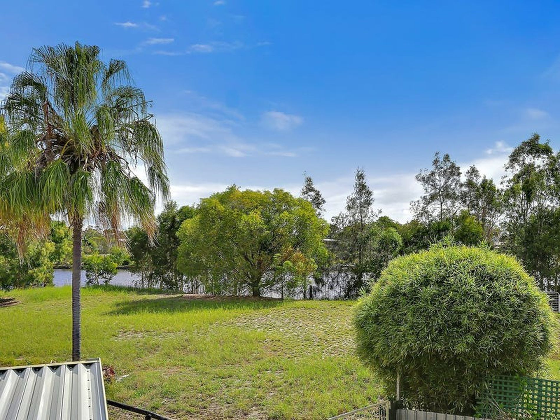 25 Coral Sea Dr, Woodgate