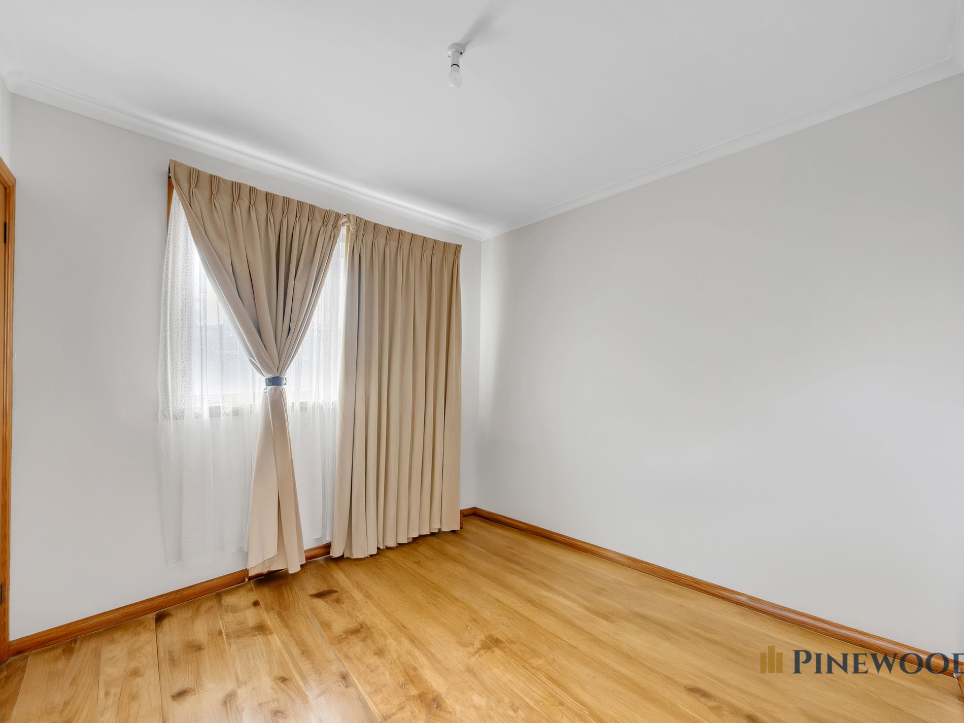 8 Severn Street, Epping