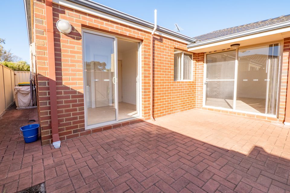 73 MONTORO DRIVE, Port Kennedy