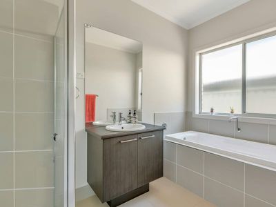 42 Broadwater Place, Blakeview