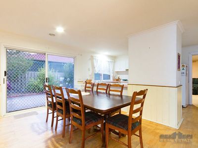 40 Lake View Drive, Narre Warren South