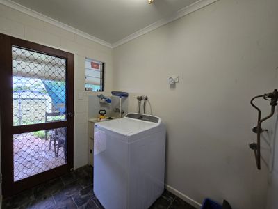 15 Twelfth Avenue, Atherton