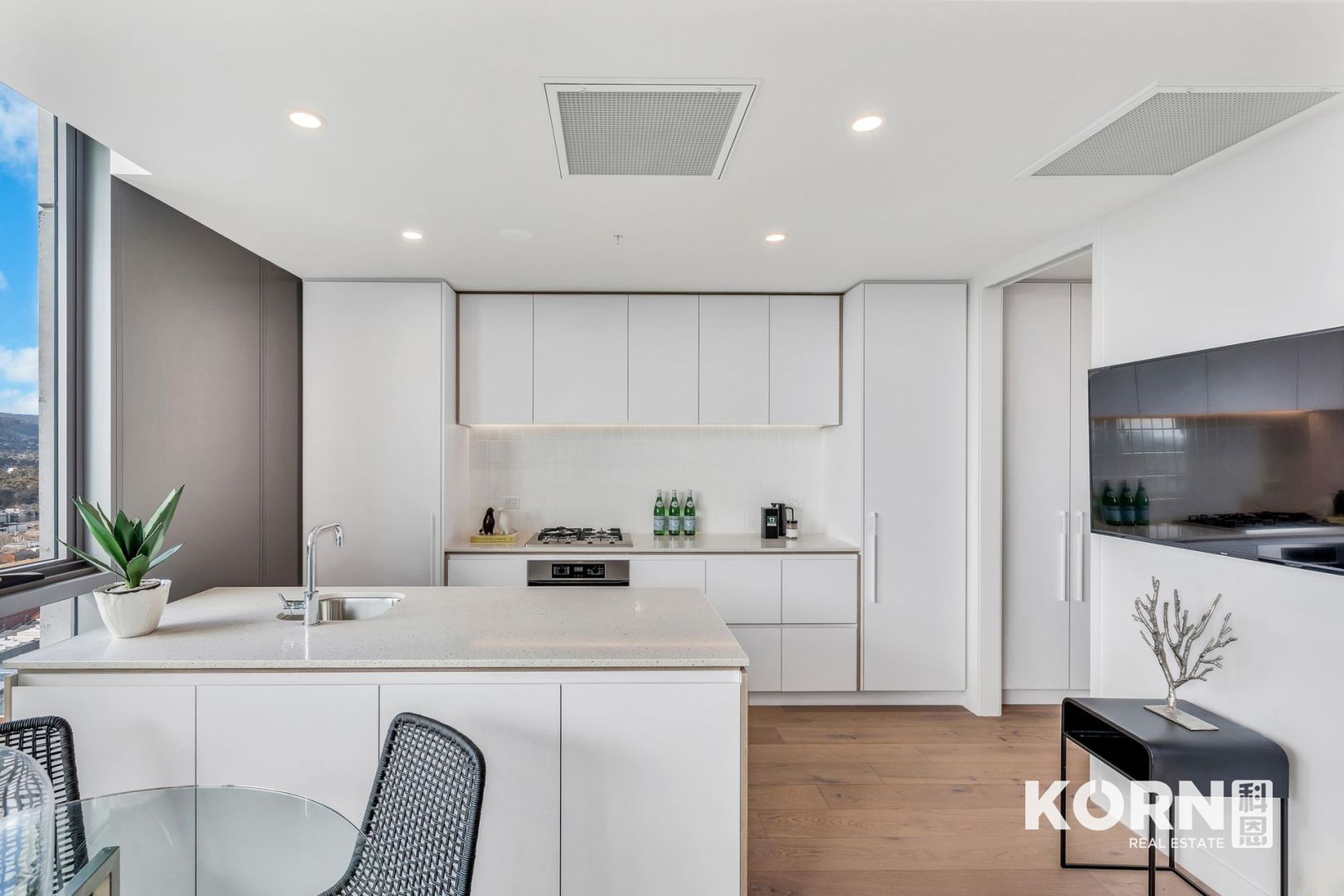 705 / 29 Angas Street, Adelaide