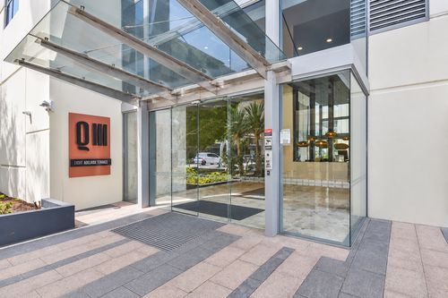 2004 / 8 Adelaide Terrace, Perth