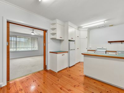 18 Hutchesson Street, Millicent