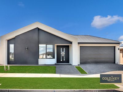 9 Gahnia Drive, Armstrong Creek