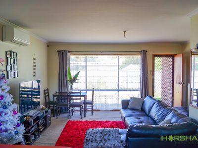 3 / 9 Young Street, Horsham