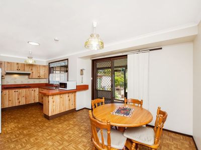 81 Cornfield Parade, Fishermans Paradise