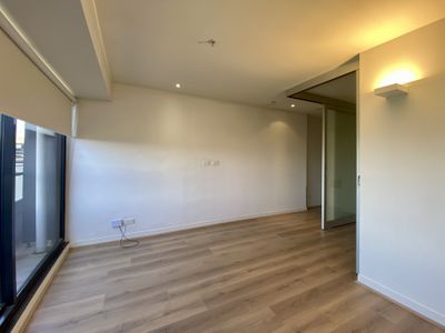 1322 / 572 St Kilda Road, Melbourne