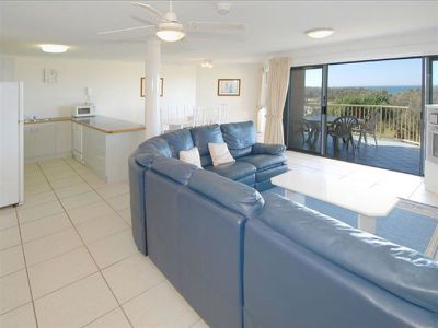 24 / 143 Lowanna Drive, Buddina