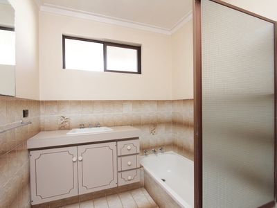 12 Shearwater Drive, Stirling