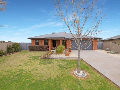 17 Kingfisher Drive, Wangaratta