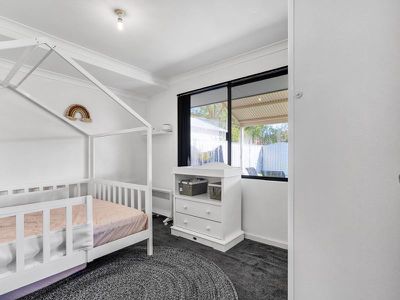 10A Bindoon Loop, Huntingdale