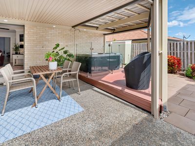 1 / 11 Mocha Way, Pimpama