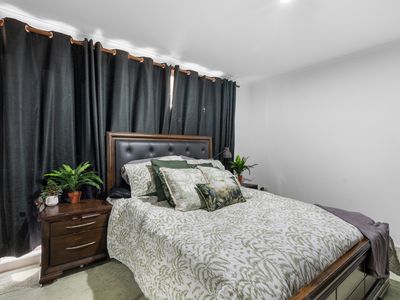 52 Lake Road, Balcolyn