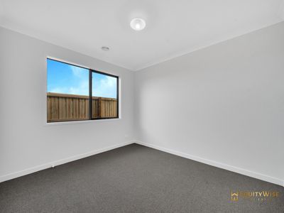 35 Ardsley Street, Manor Lakes