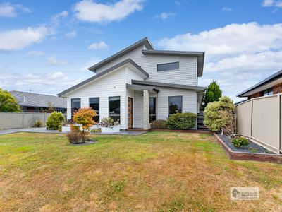 8 Sandy Crescent, Wynyard