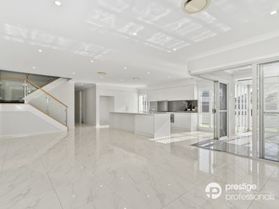19 Escura Crescent, Moorebank