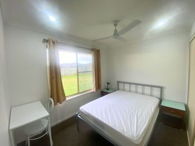 25 Wattle Crescent, Raceview