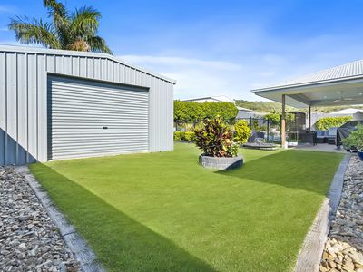 9 Shoalwater Circuit, Lammermoor