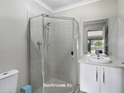 4 Green Way, Rochedale South