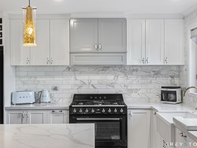 3 Lancaster Court, Greenvale