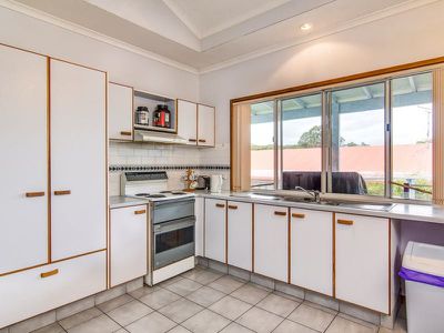 6 Rosewood Avenue, Bangalow