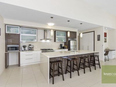 16 Saba Street, Burdell