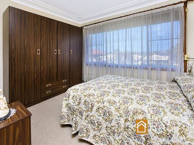 7 Lofts Avenue, Roselands