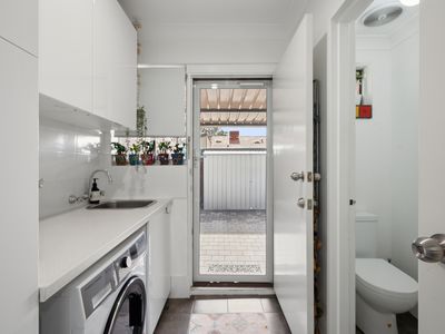 11 / 4 Glastonbury Road, Armadale