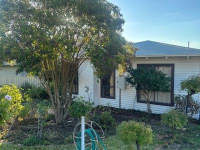 16 Heywood Cres, Seymour