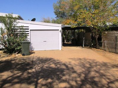 4 Lark steet, Longreach