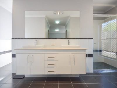 42 Navickas Circuit, Redbank Plains