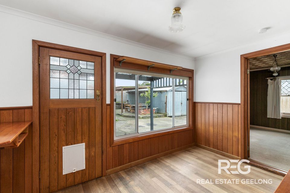 39 Dorothy Avenue, Belmont
