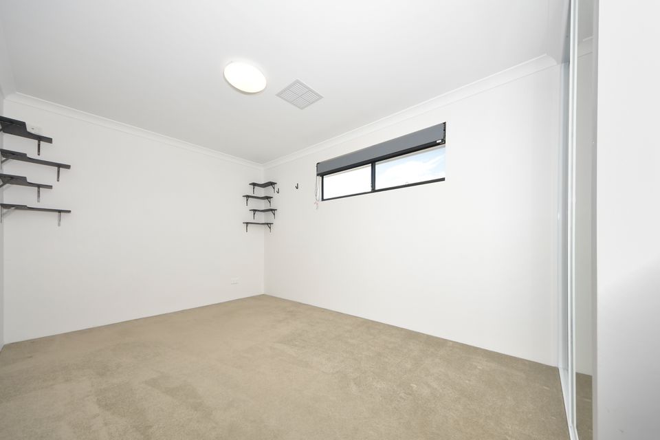 104c Safety Bay Rd, Shoalwater