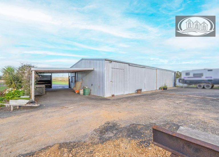 42 Graves Street, Narrawong