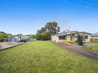 7 Fensom Crescent, Millicent