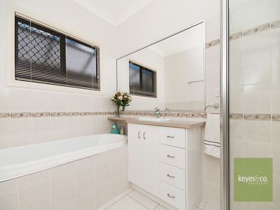 15 Rivergreen Circuit, Douglas