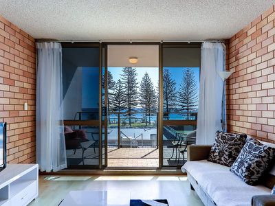 10 / 156-158 Alexandra Parade, Alexandra Headland
