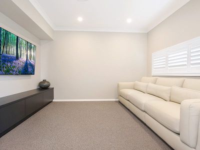 32 Acland Drive, Horsley