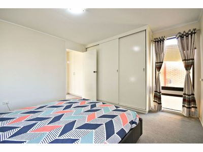 4 / 10 Sturt Circle, Dubbo