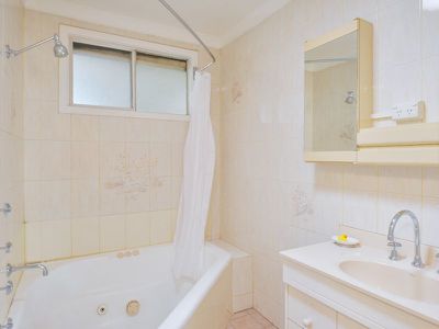 174 Bourke Street, Piccadilly