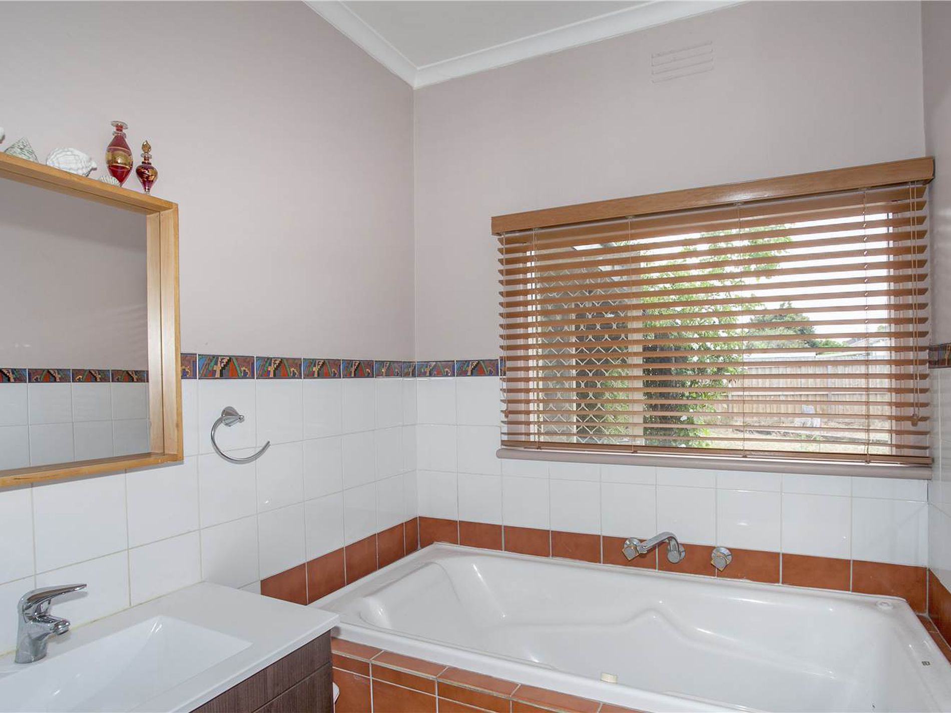 45 Torquay Road, Belmont