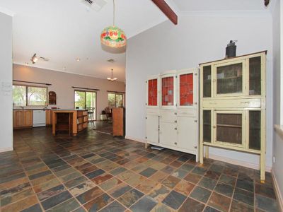 18 Riverina Way, Kalgoorlie