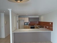 4 University Drive, Robina