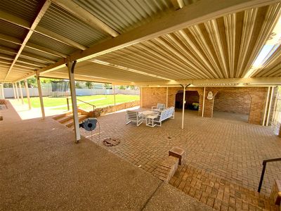 6 Brahman Street, Forbes