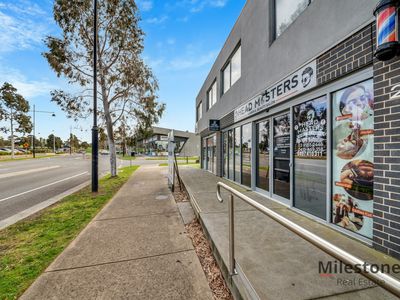 2 / 31 Linden Tree Way, Cranbourne North