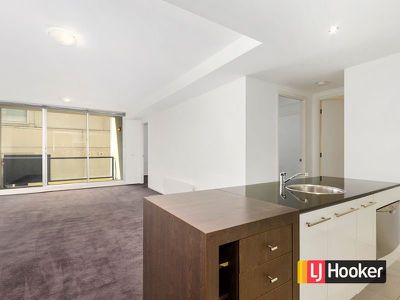 15 / 100 Queensberry Street, Carlton