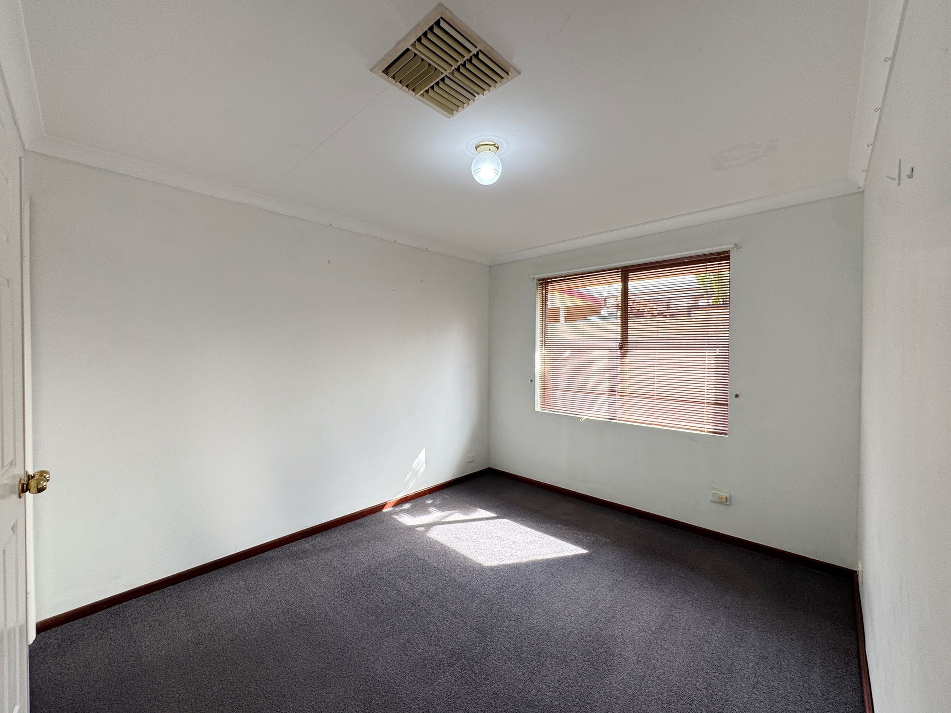 7 Osmetti Drive, Somerville