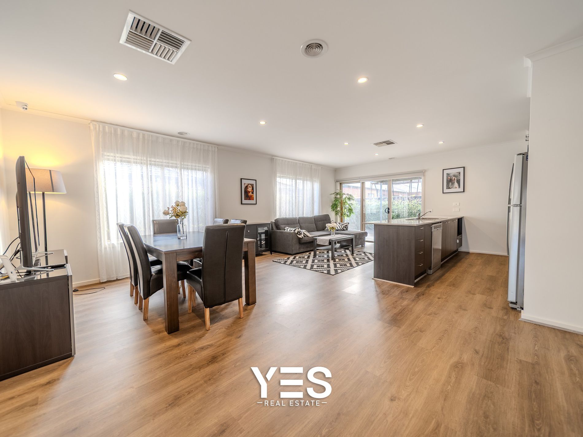 27 Langshan Road, Clyde North